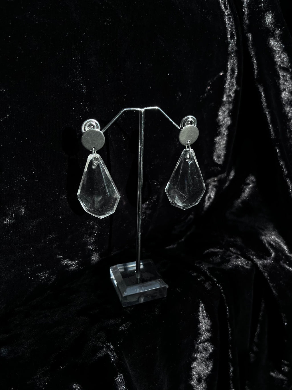 Crystal drop earrings