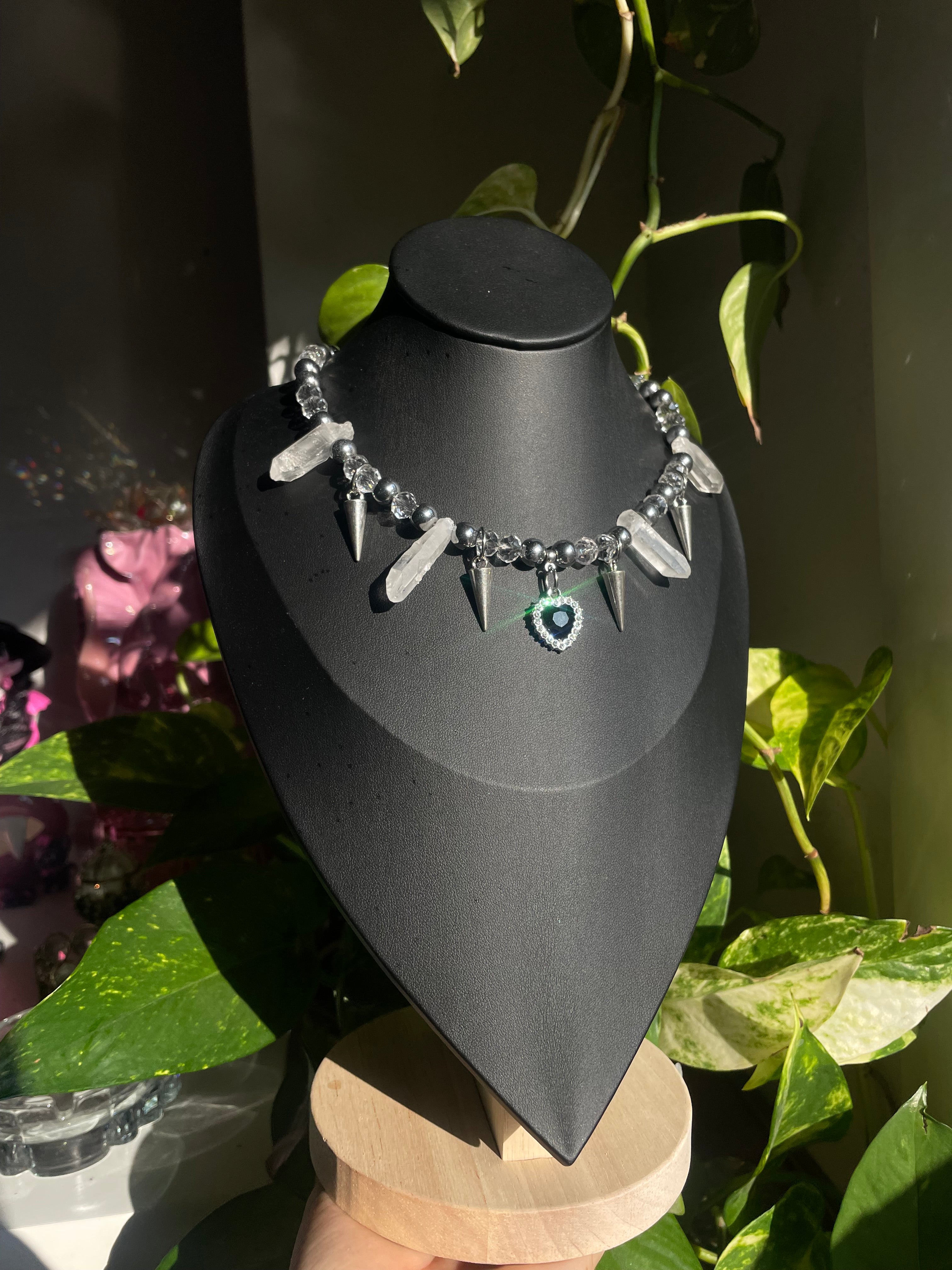 Black heart necklace