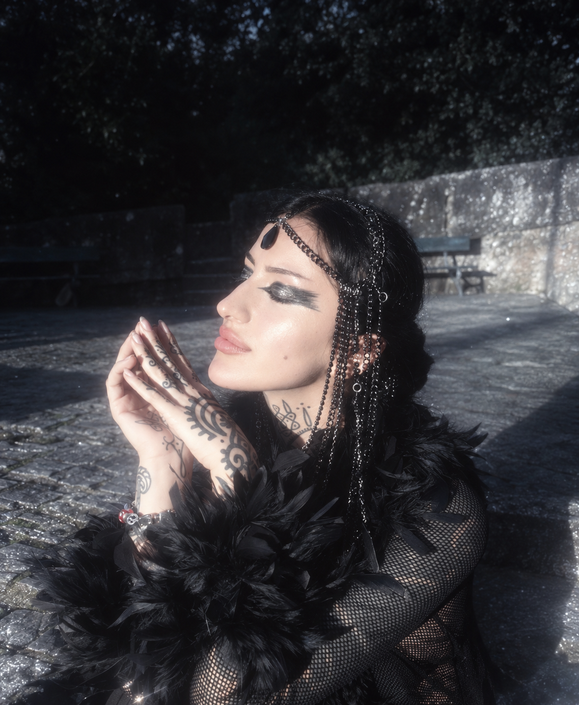 Black swan inspired head piece