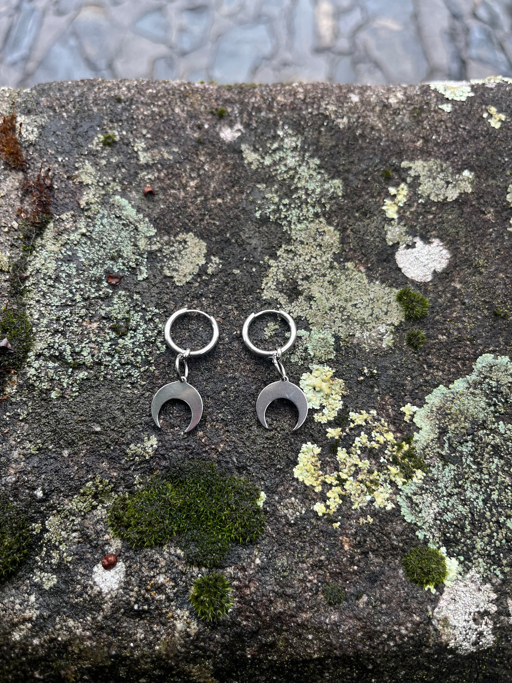 Stainless steel Moon hoops