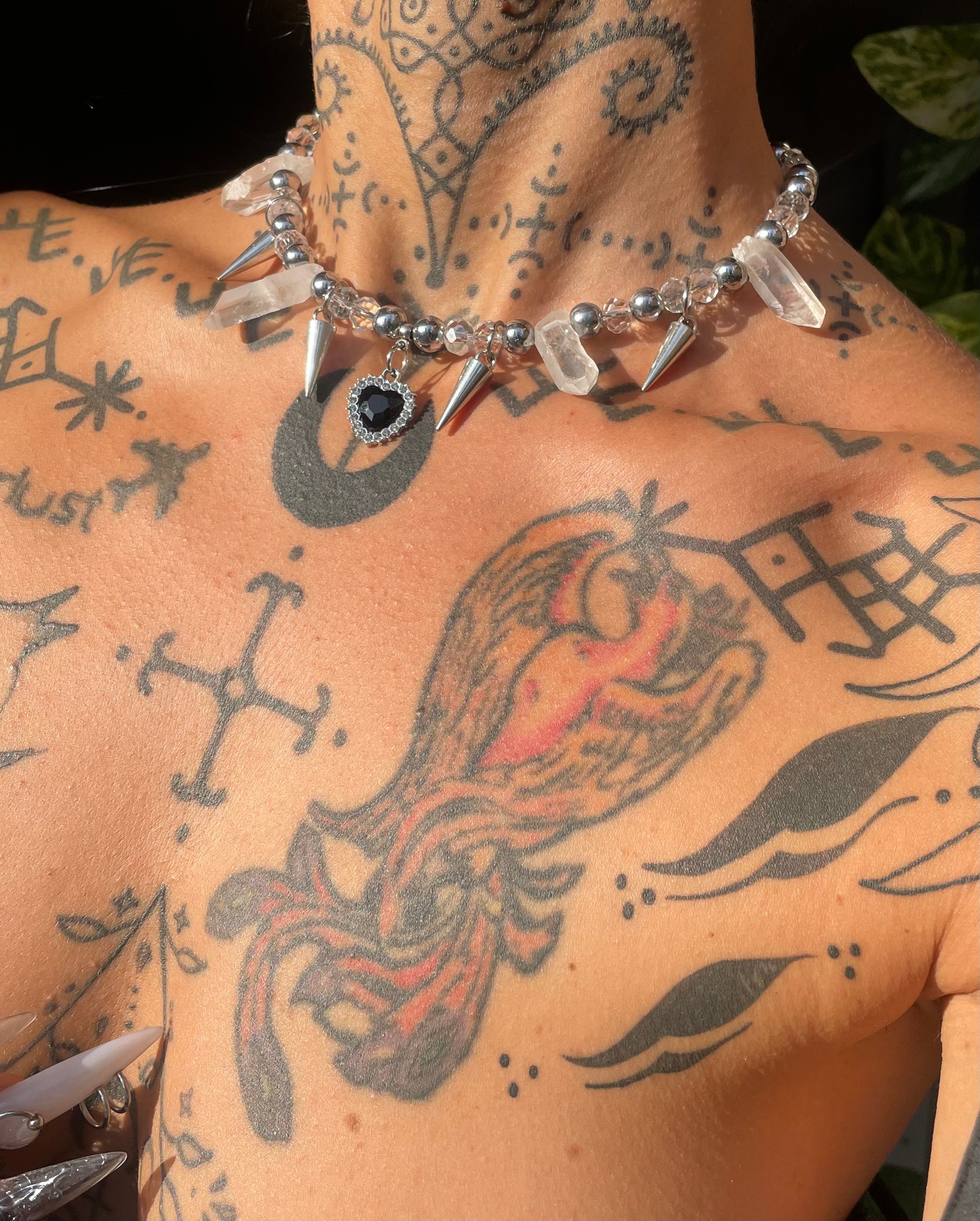 Black heart necklace