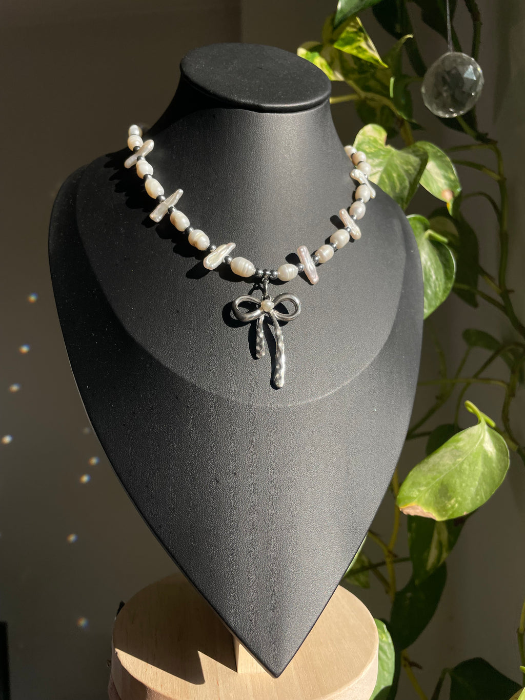 Delicate BOW necklace